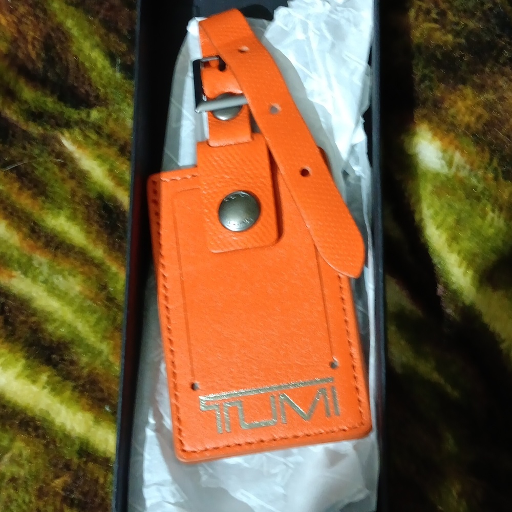Tumi luggage tag